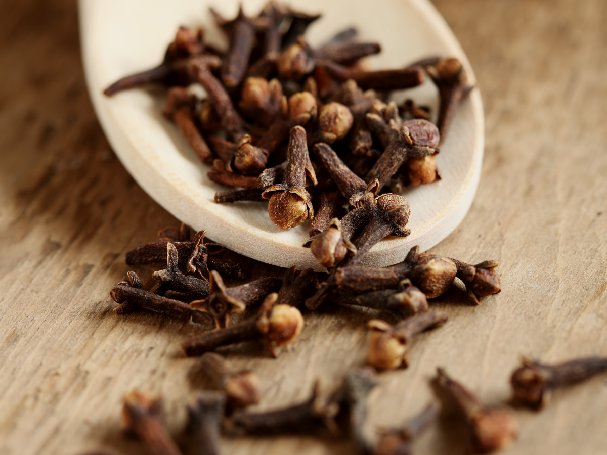What Are the Benefits of Clove for Skin, Hair, and Oral Health?